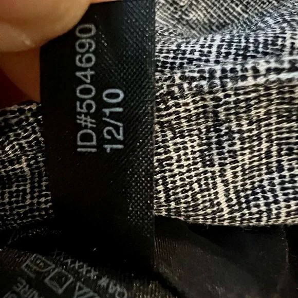 2 for $22 Express Womens Skirt Size 4 Twill Knit Stretch Classic Career Modern - Picture 6 of 8